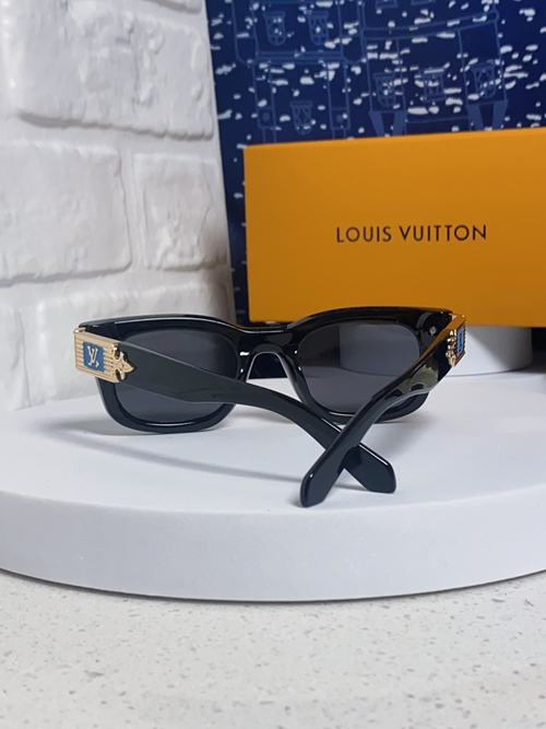 ルイヴィトンサングラス側面デザイン